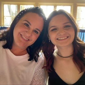 Meet your Posher, Rachael and Maleah